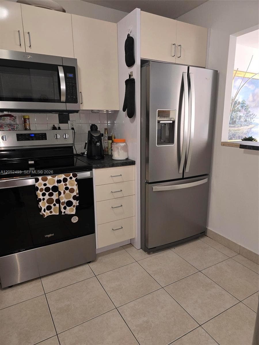 1901 Brickell Ave # B504, Miami FL 33129 photo 4