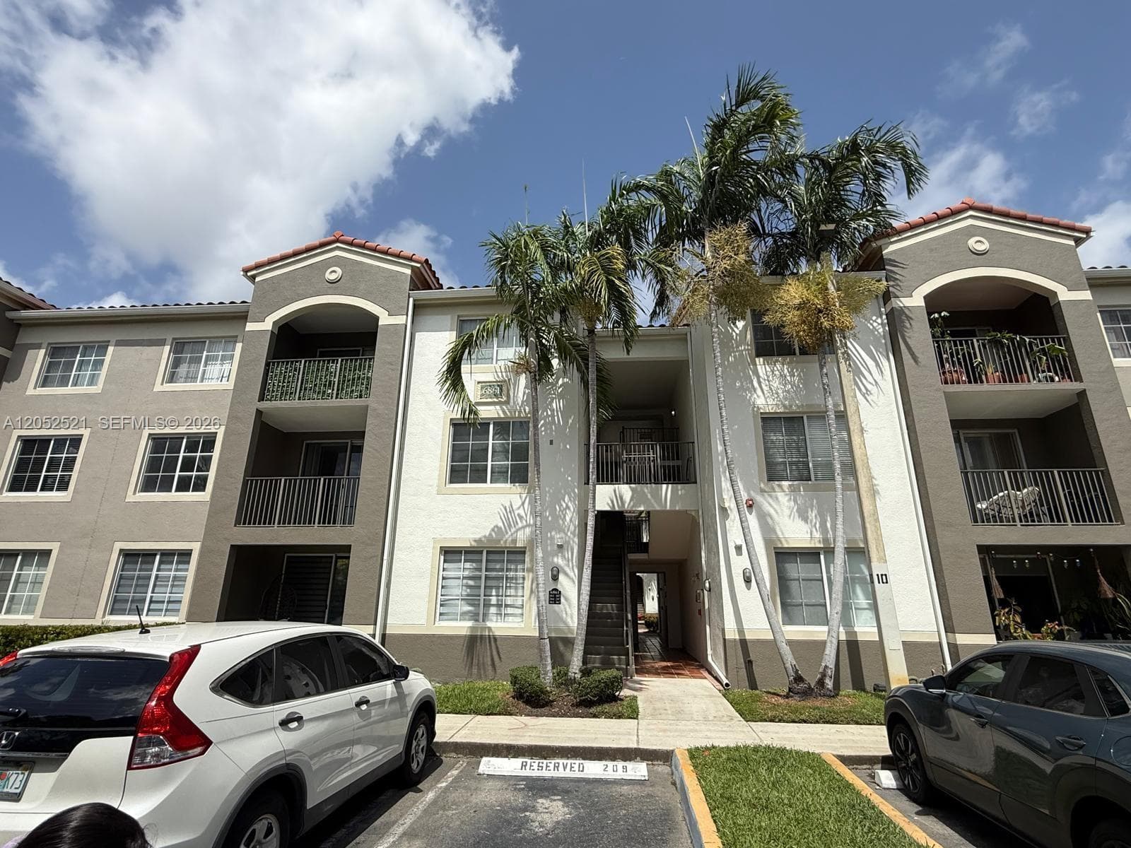 6861 SW 44th St # 205, Miami FL 33155