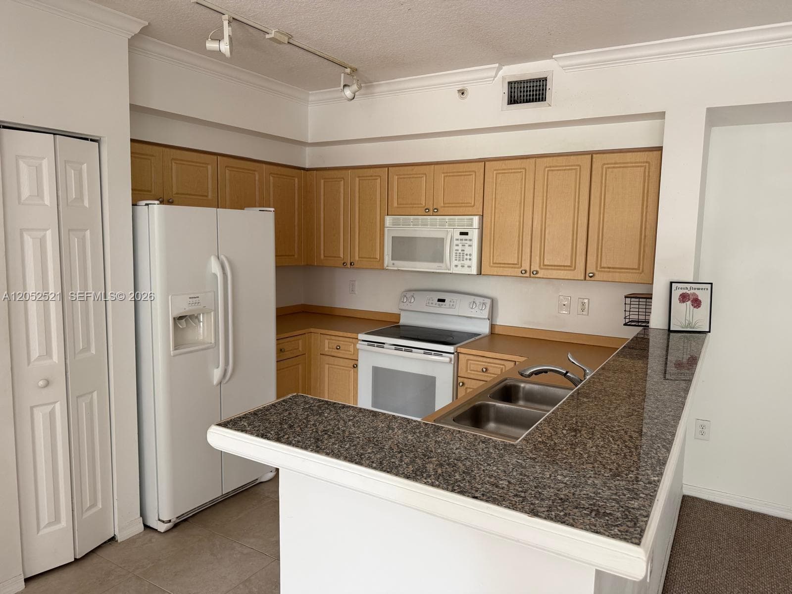 6861 SW 44th St # 205, Miami FL 33155 photo 4