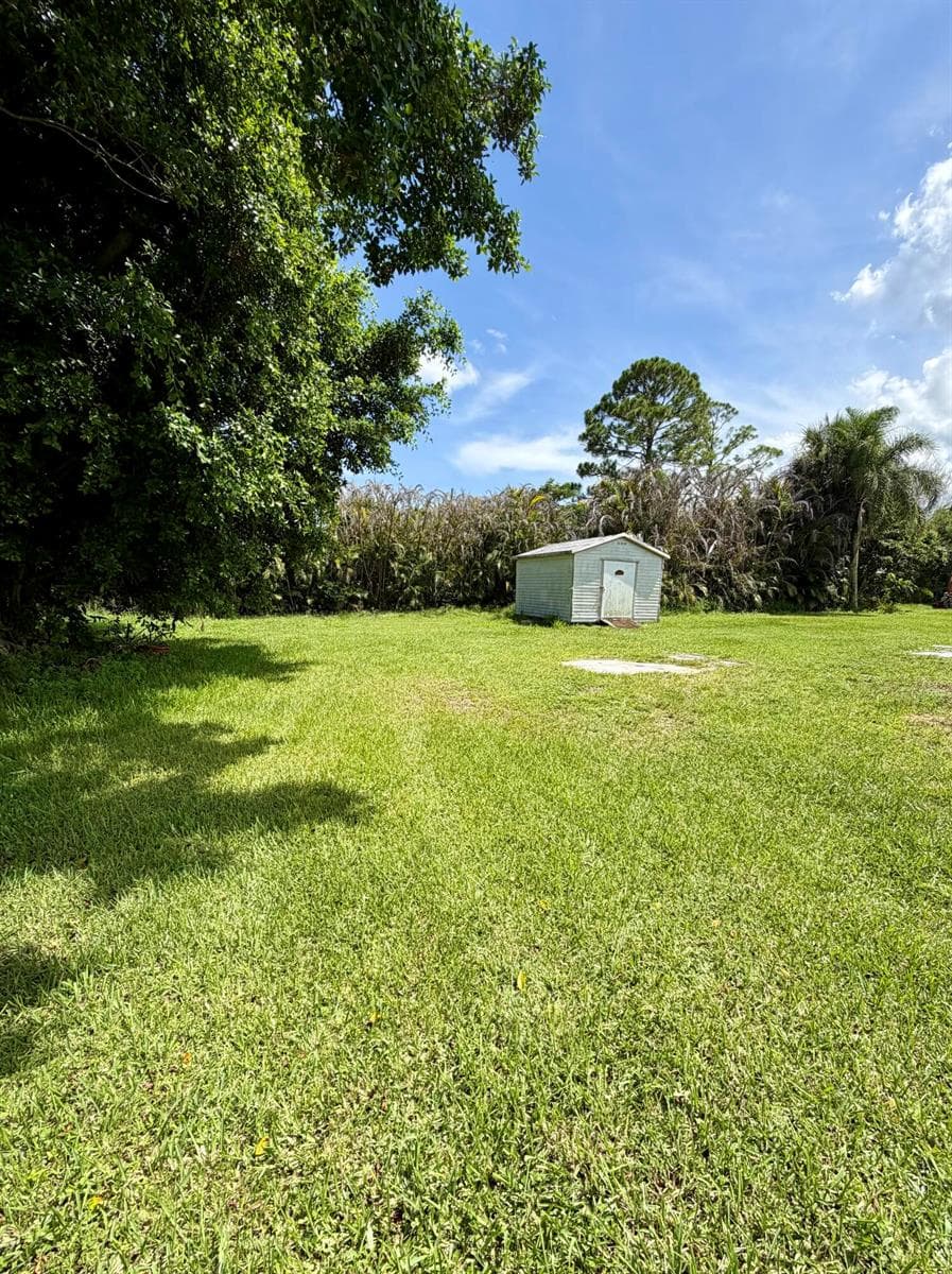 1864 SW College Street, Stuart FL 34997 photo 2