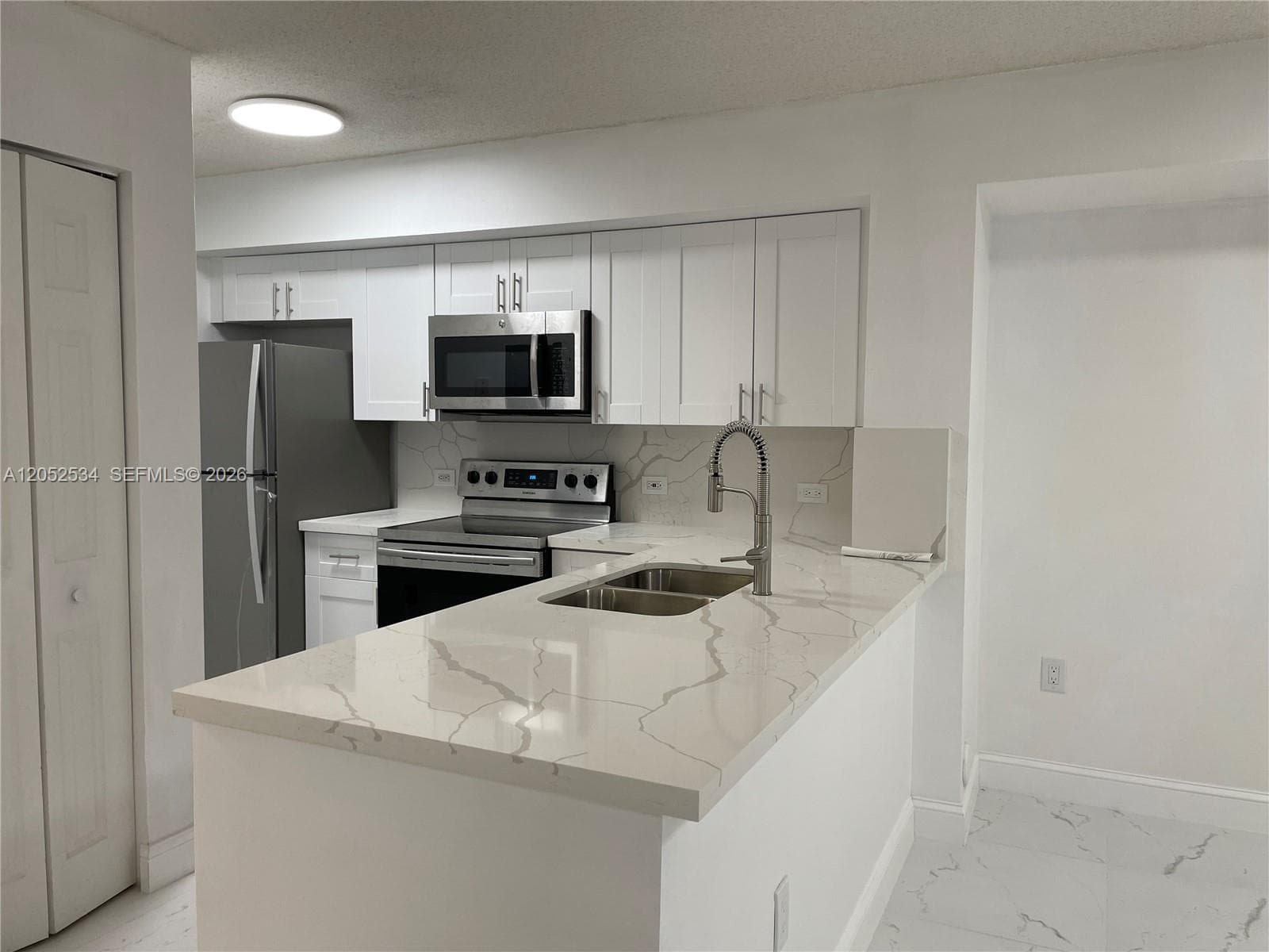720 SW 111th Ave # 101, Pembroke Pines FL 33025