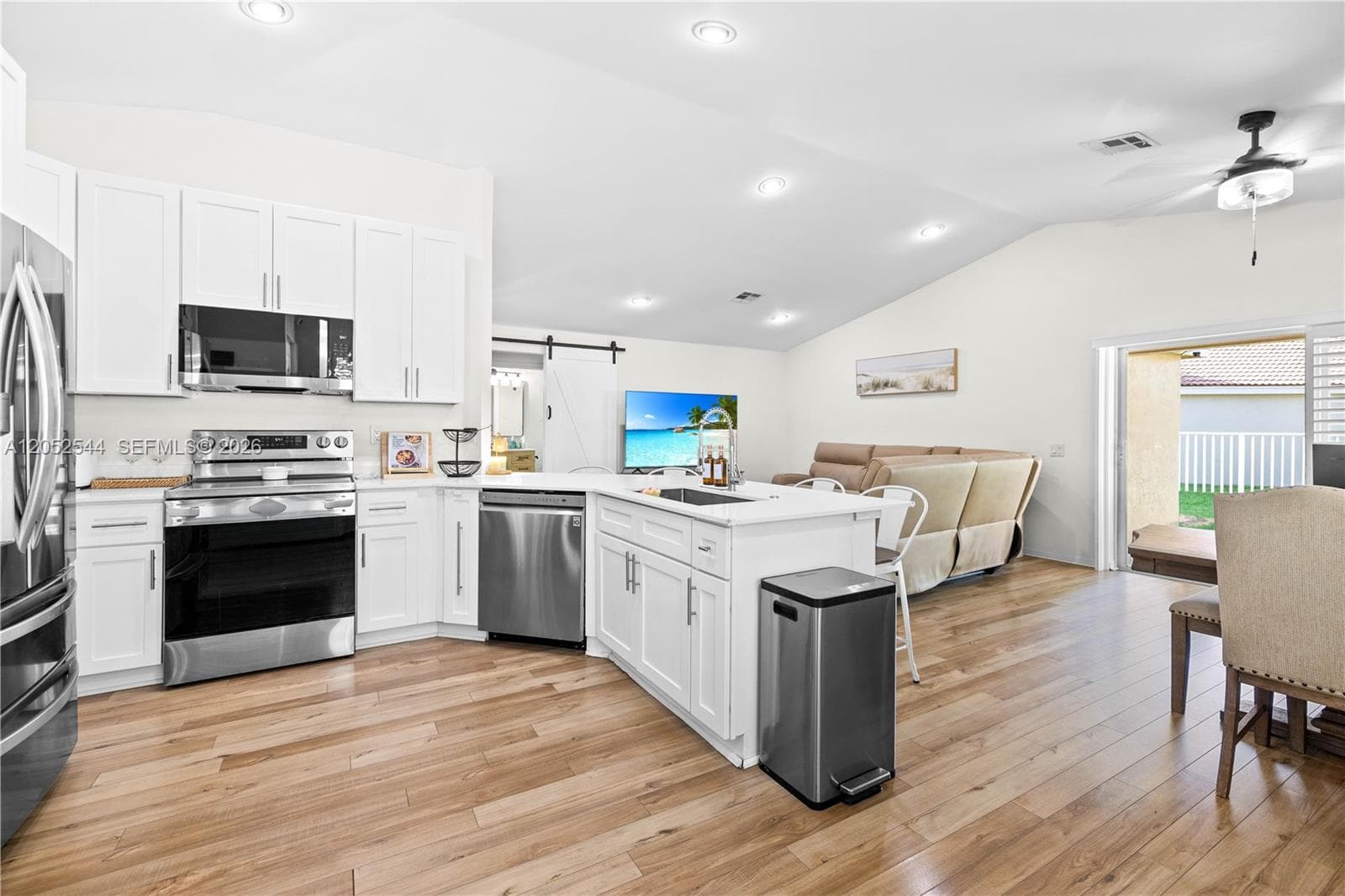 1879 Andromeda Ln, Weston FL 33327 photo 4