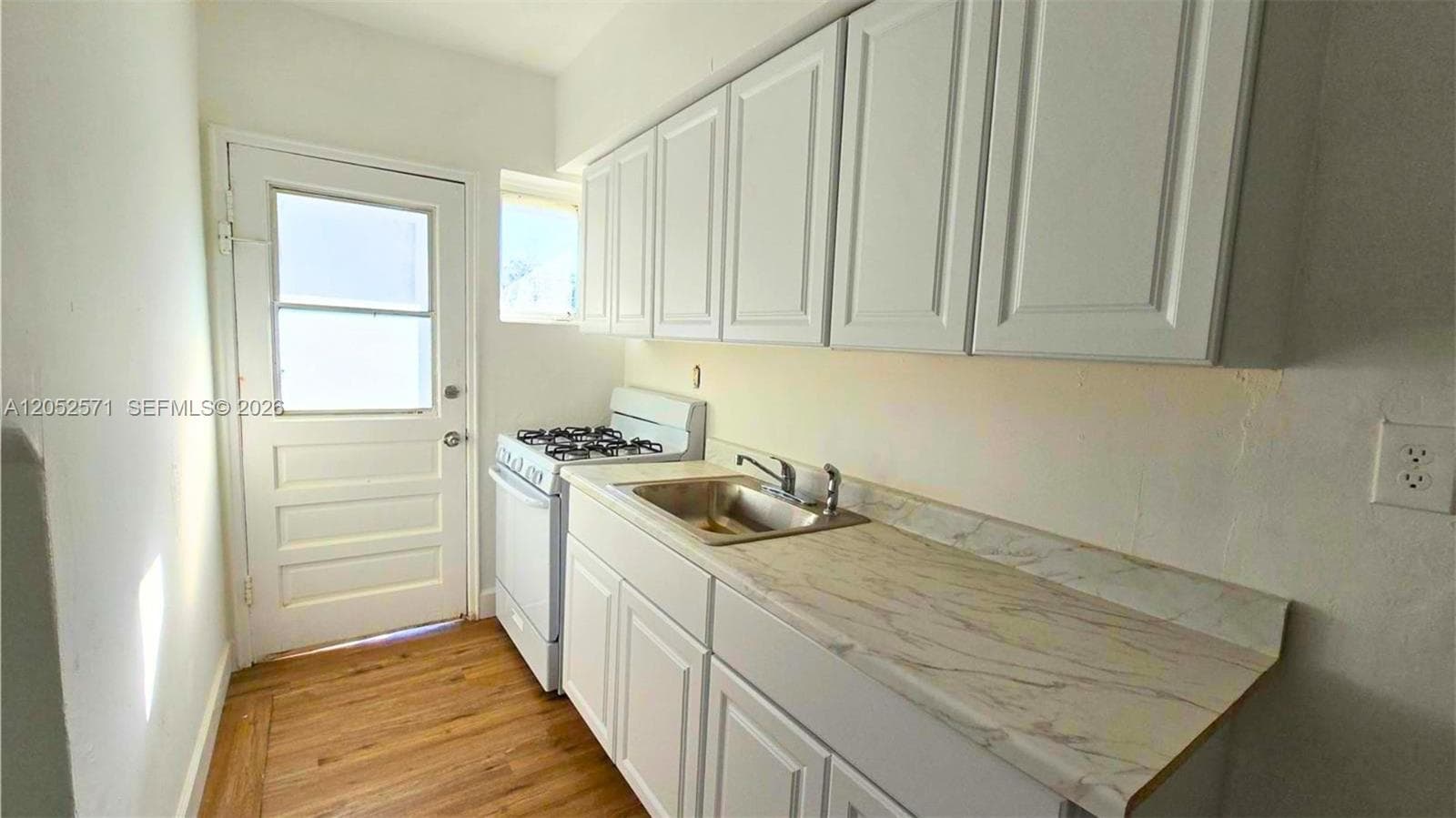 660 84th St # 39, Miami Beach FL 33141 photo 2
