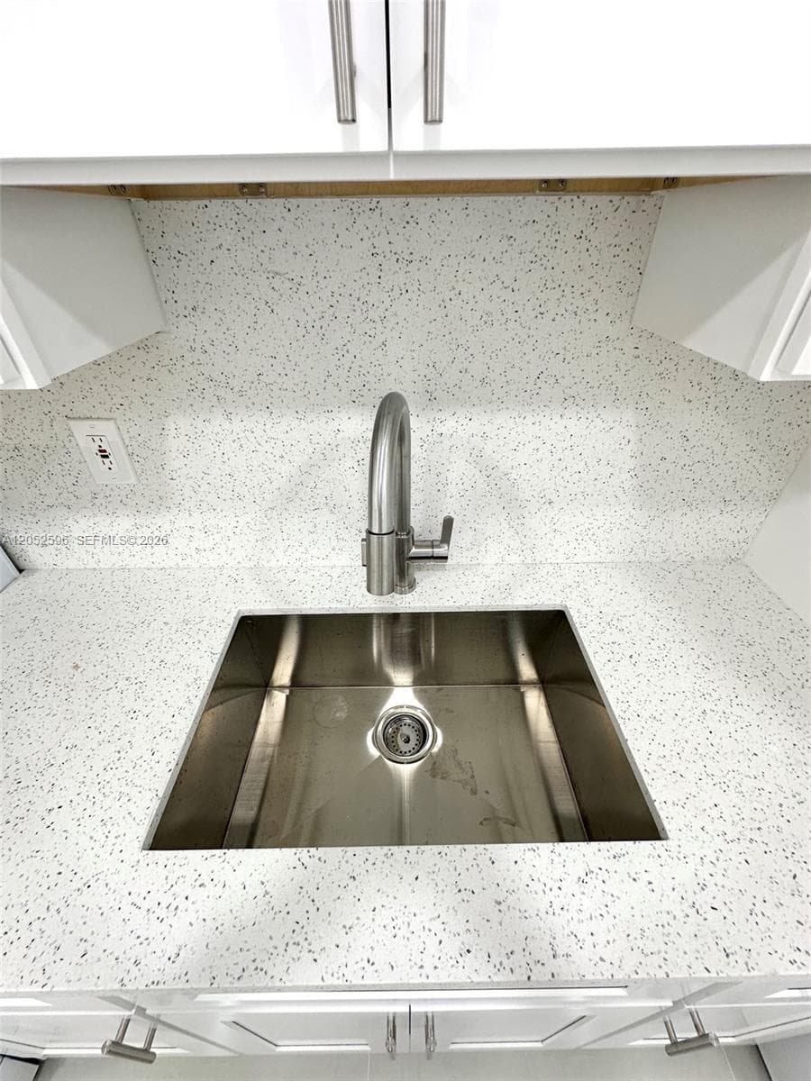 417 NW 7th Ter # 2, Fort Lauderdale FL 33311 photo 4
