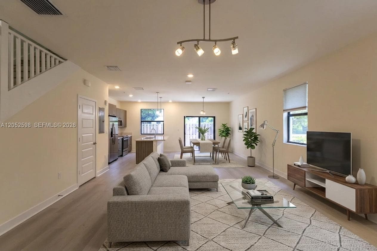 10407 NW 82nd St # 12, Doral FL 33178 photo 3
