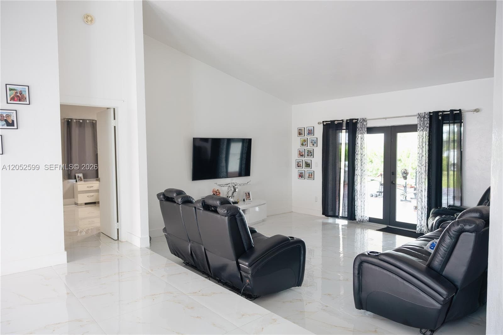 21290 SW 234th St, Homestead FL 33031 photo 2
