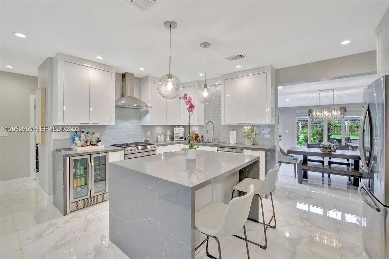 828 SW 15th St, Fort Lauderdale FL 33315 photo 3