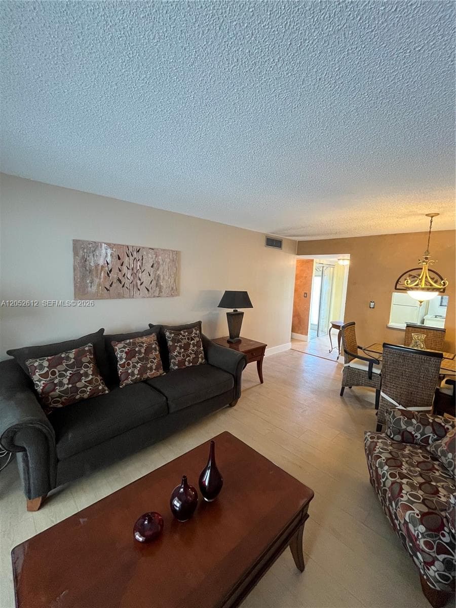 8135 Sunrise Lakes Blvd # 308, Sunrise FL 33322 photo 4