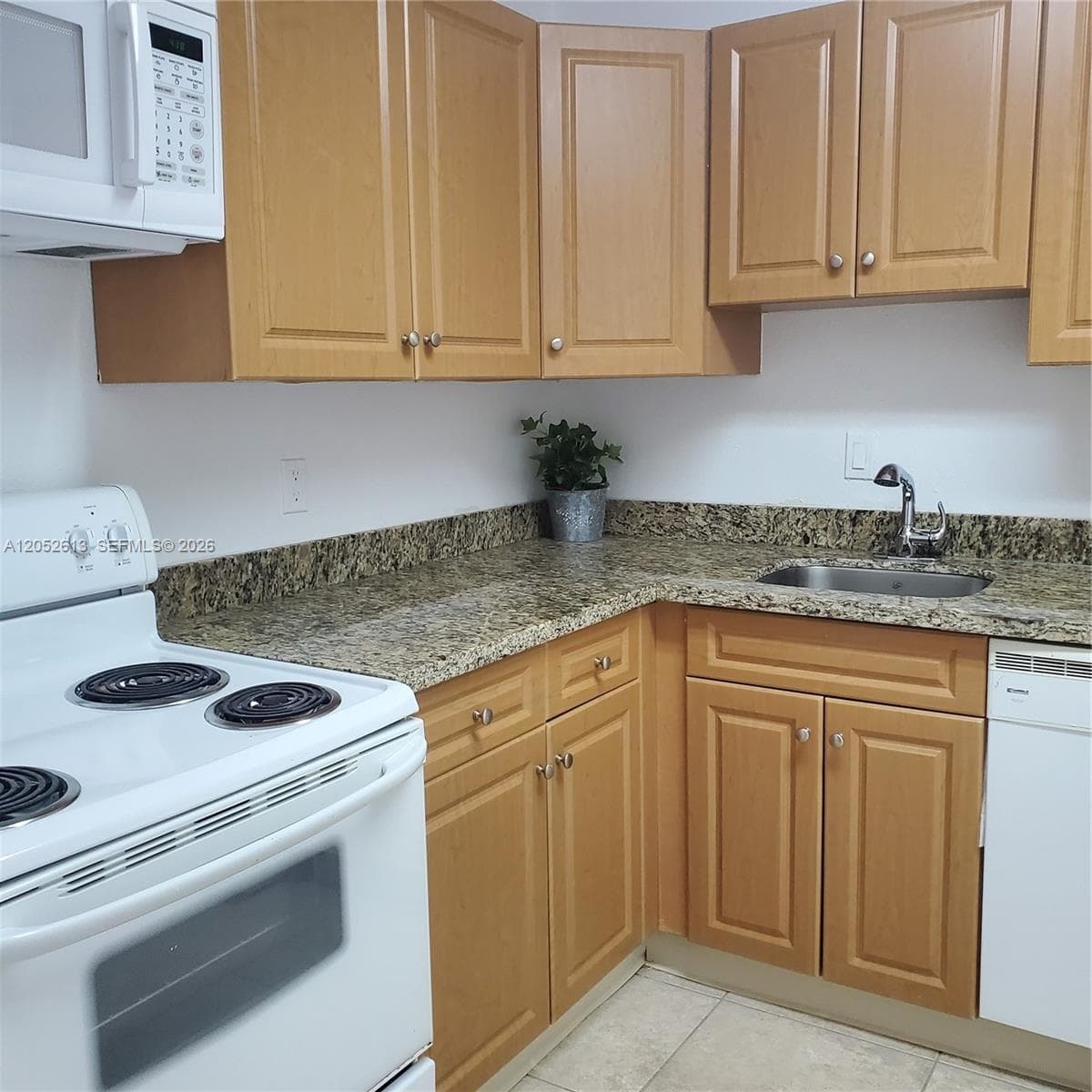 5112 NW 79th Ave # 203, Doral FL 33166