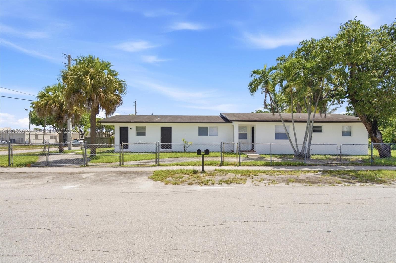 10841 NW 8th Ave, Miami FL 33168 photo 3