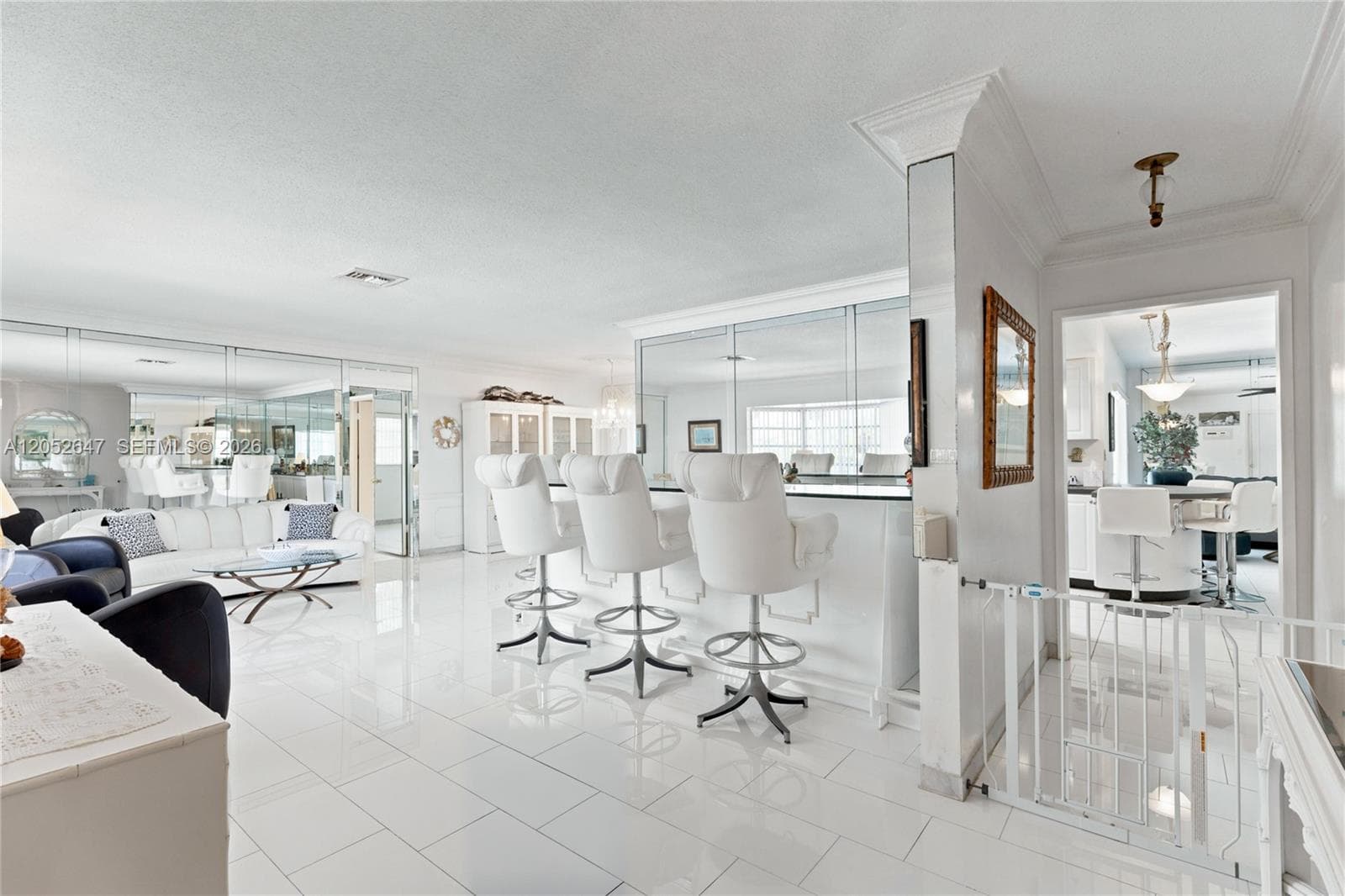 8 Castle Harbor Is, Fort Lauderdale FL 33308 photo 5