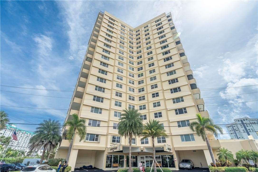 1200 Hibiscus Avenue # 1704, Pompano Beach FL 33062 photo 3