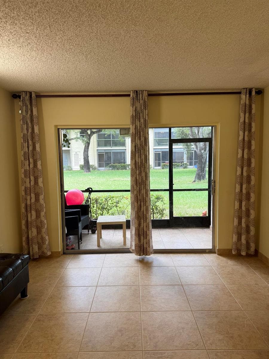 4272 NW 89th Avenue # 103, Coral Springs FL 33065 photo 2