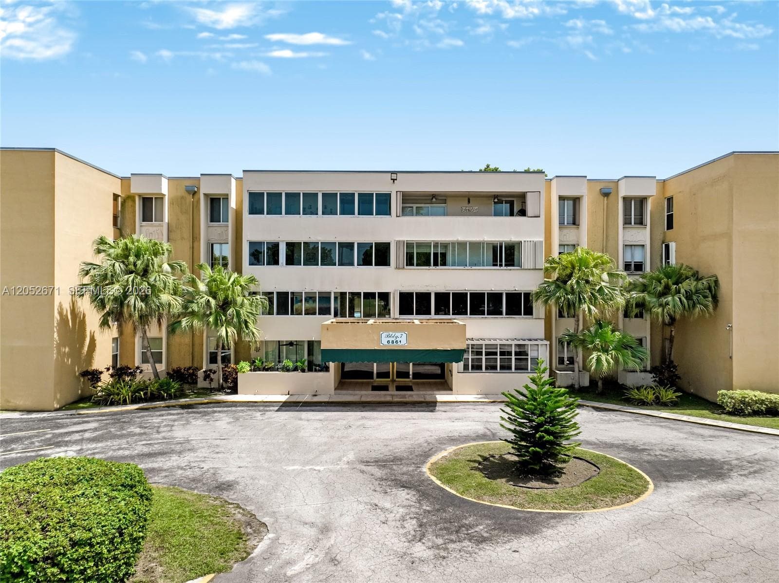 6861 SW 147th Ave # 3G, Miami FL 33193 photo 2