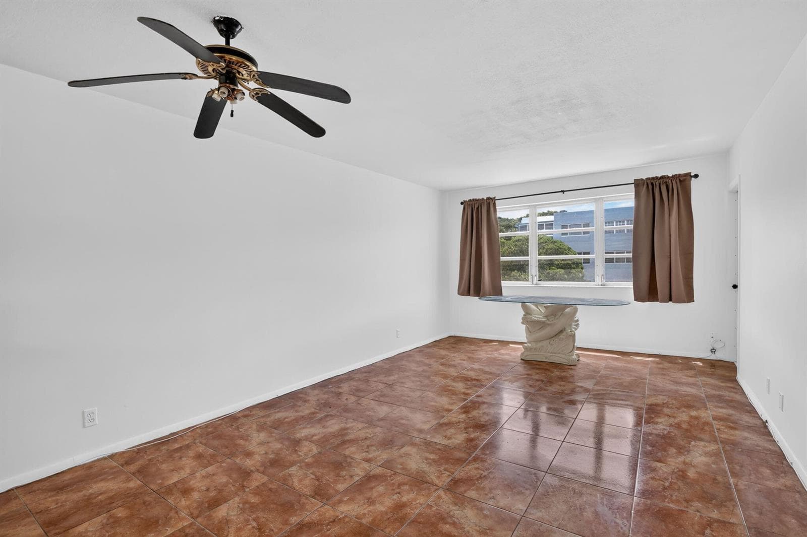 2200 PARK Lane # 208, Hollywood FL 33021 photo 5