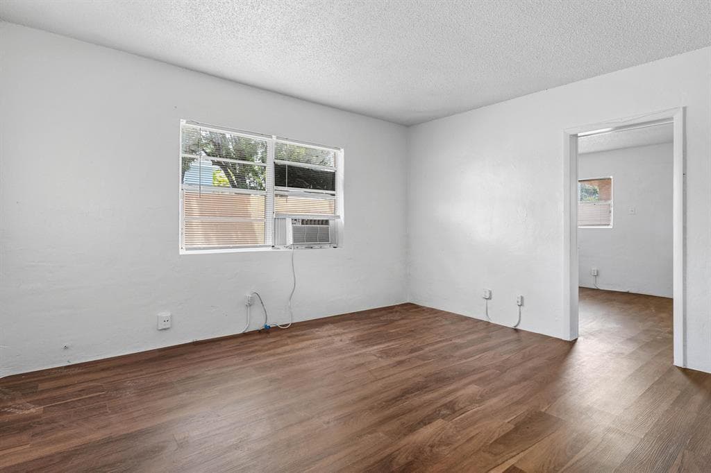 279 SW 1ST Street # 4, Deerfield Beach FL 33441 photo 3