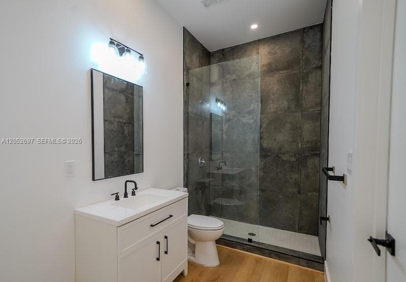 112 NW 24th Ct, Miami FL 33125 photo 3