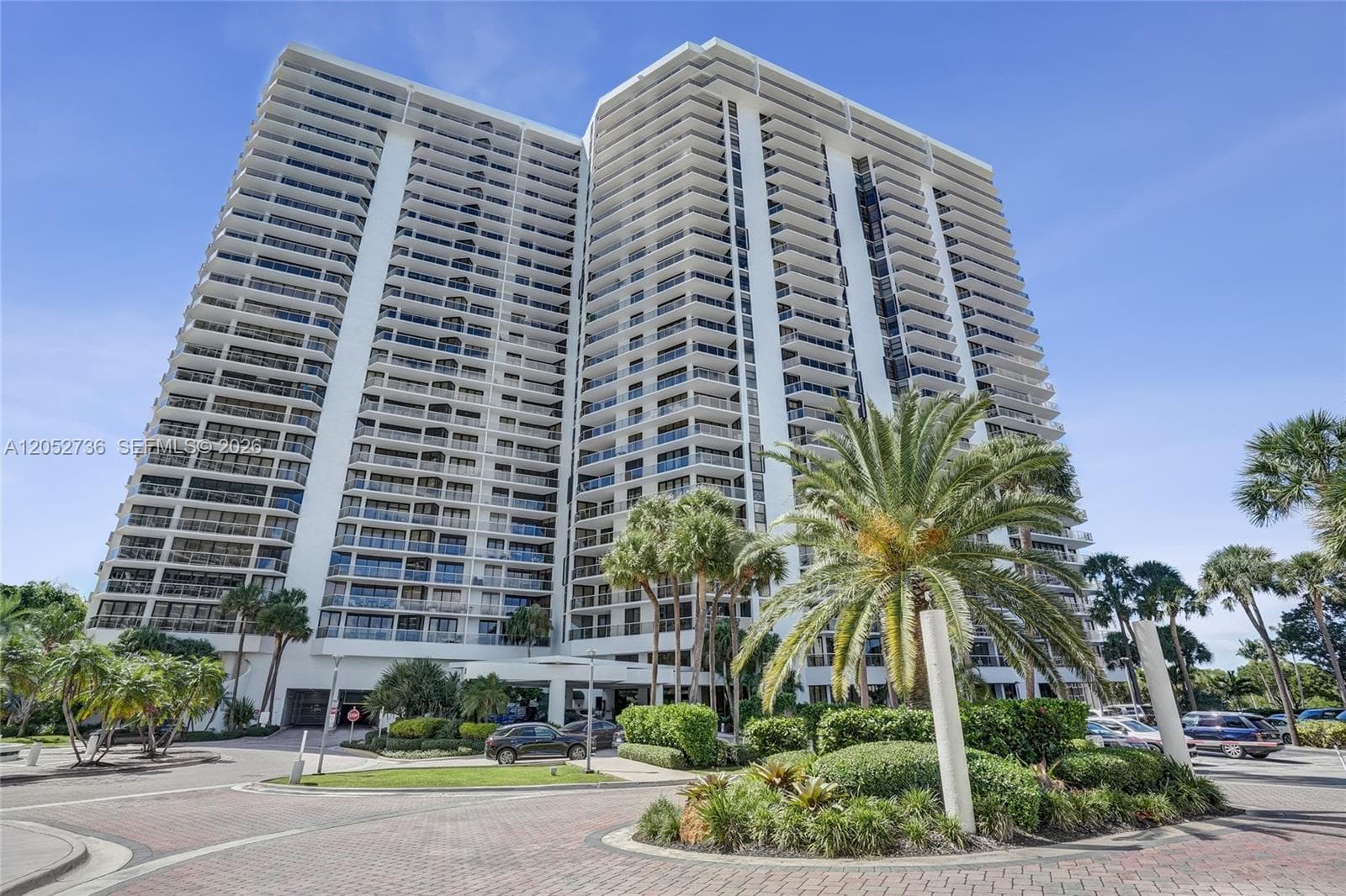 20281 E Country Club Dr # 1907, Aventura FL 33180 photo 5