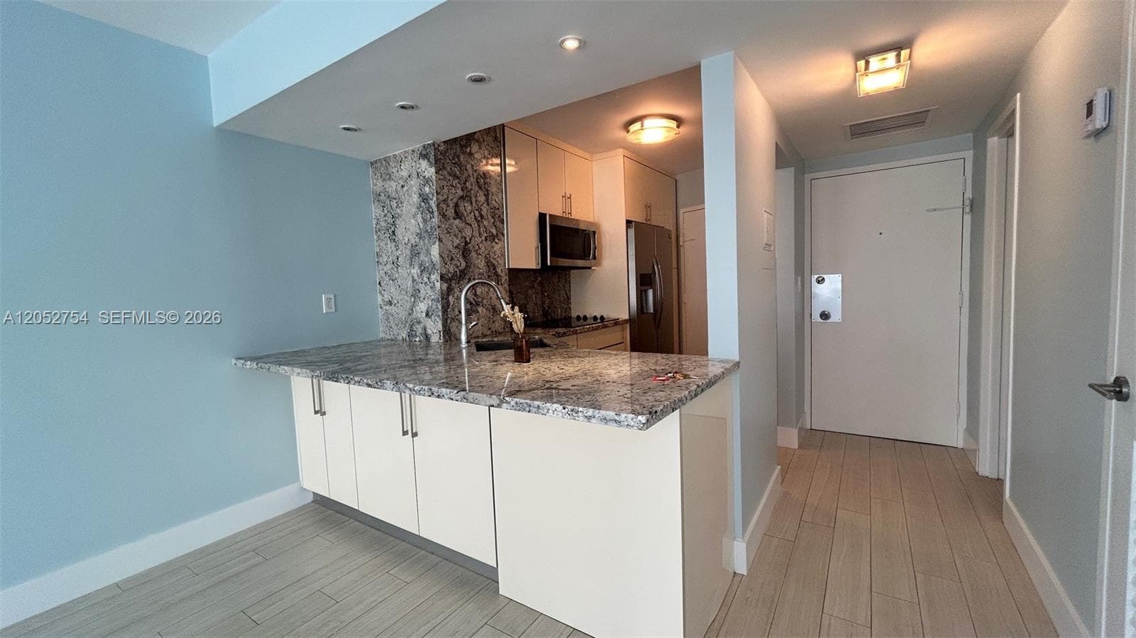 2899 Collins Ave # 724, Miami Beach FL 33140 photo 3