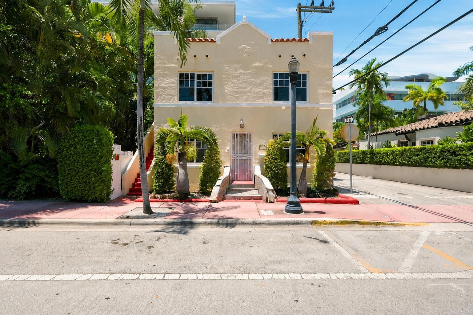 927 4th Street, Miami FL 33130