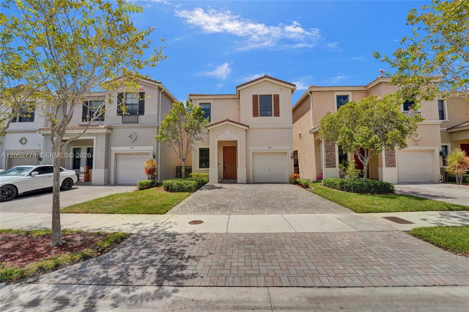 650 NE 191st Ter, Miami FL 33179