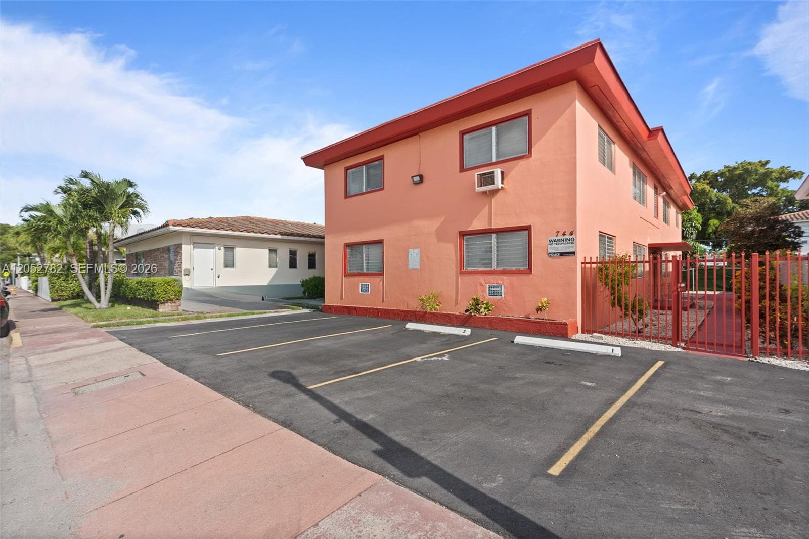744 85th St, Miami Beach FL 33141 photo 2