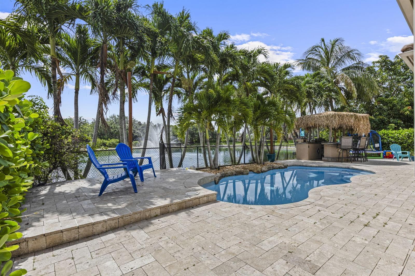 455 Cresta Circle, West Palm Beach FL 33413 photo 2
