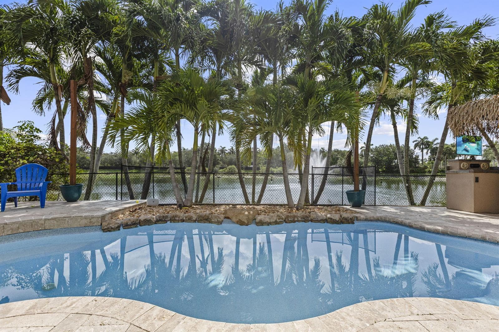 455 Cresta Circle, West Palm Beach FL 33413 photo 4