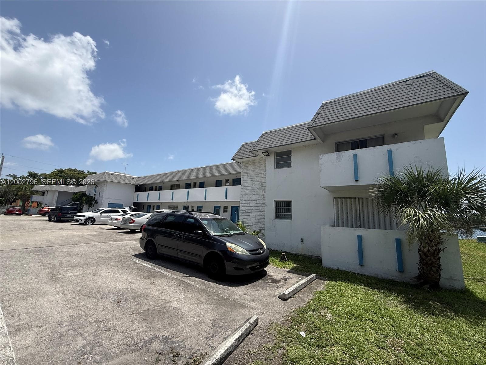 19051 NE 2nd Ave # 1517, Miami FL 33179