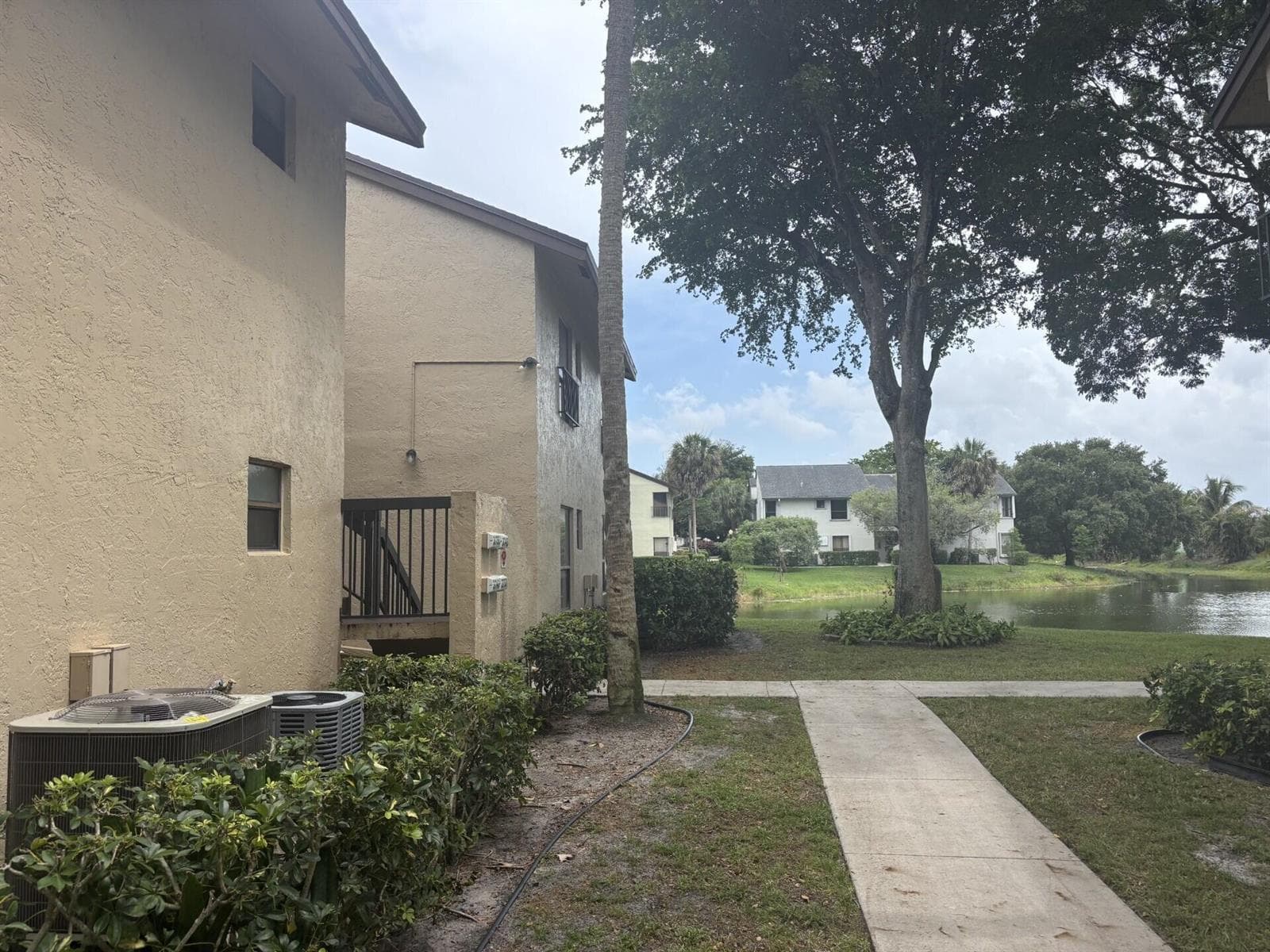 3751 COCOPLUM Circle # 3564, Coconut Creek FL 33063 photo 2