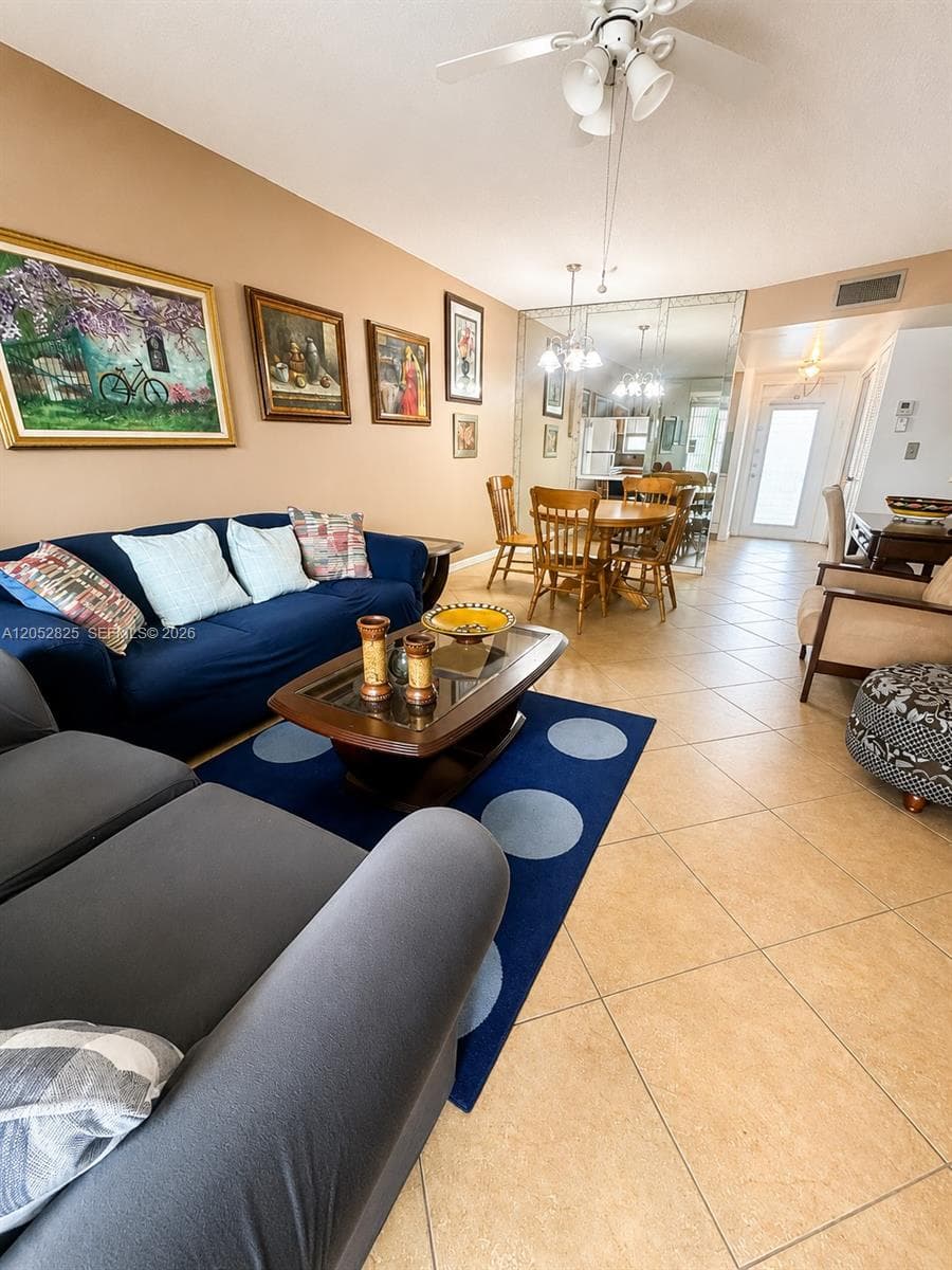 8220 Sunrise Lakes Blvd # 309, Sunrise FL 33322 photo 4