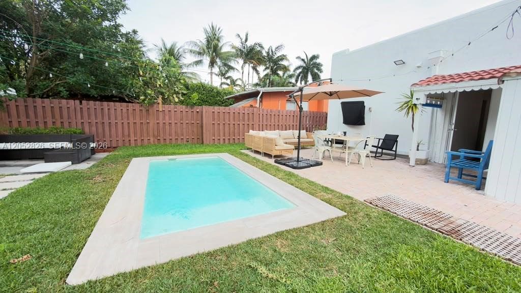 220 SW 5th St, Dania Beach FL 33004 photo 2