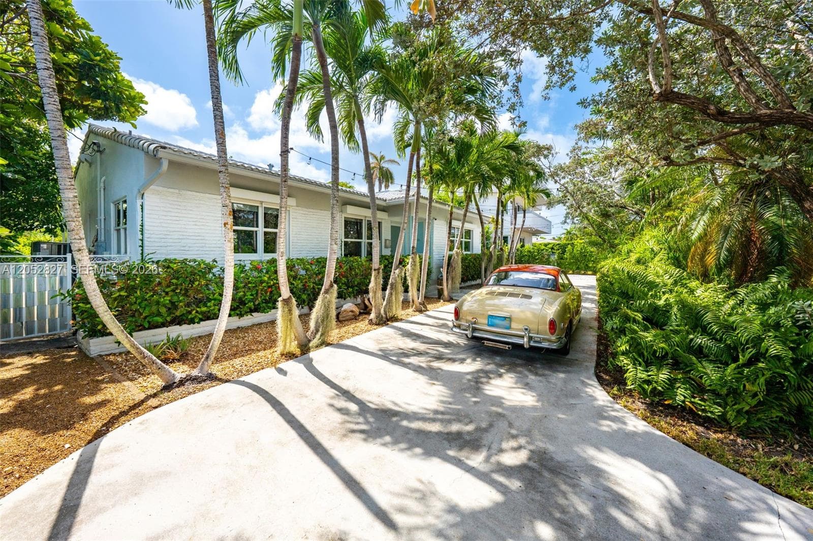 9172 Carlyle Ave, Surfside FL 33154