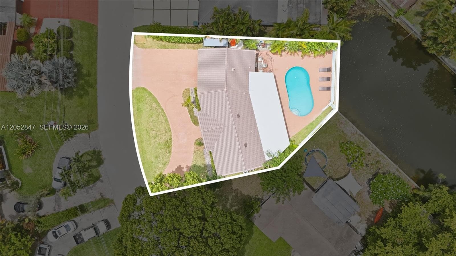 3650 NW 17th Ter, Oakland Park FL 33309 photo 2