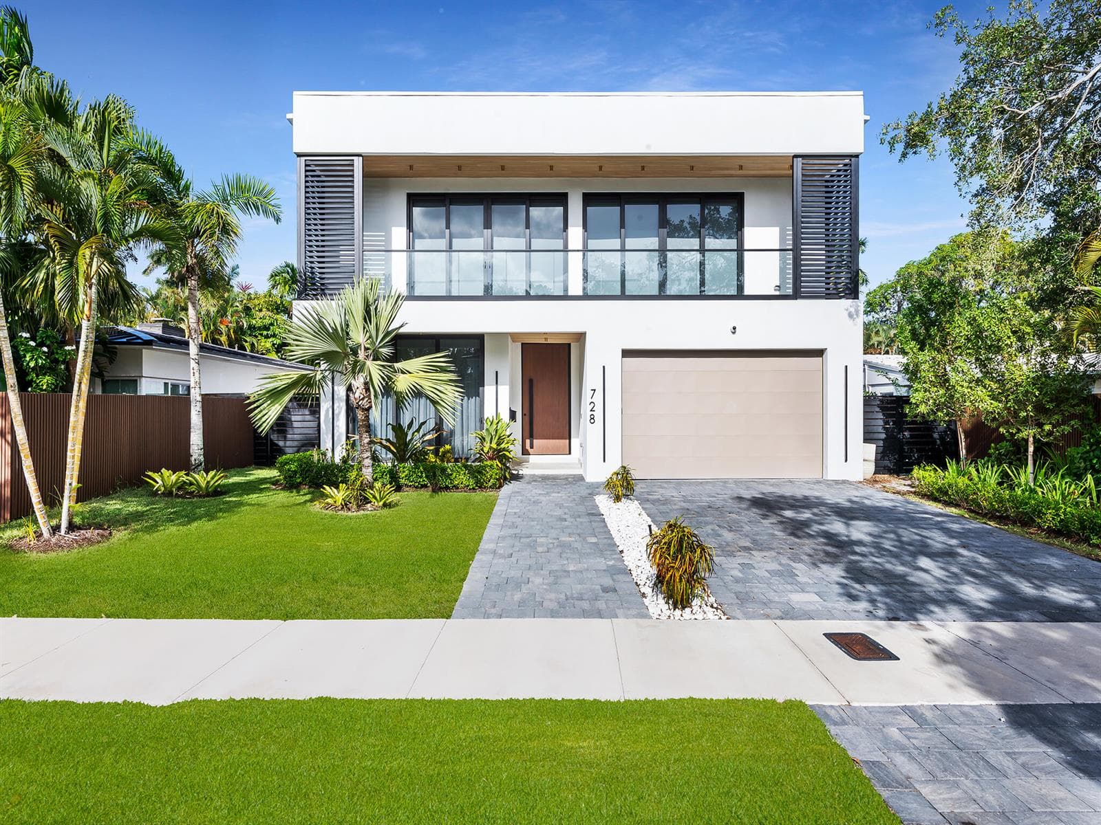 728 NE 17th Terrace, Fort Lauderdale FL 33304 photo 2