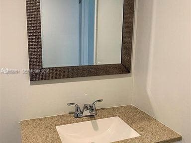 10000 NW 80th Ct # 2423, Hialeah Gardens FL 33016 photo 3