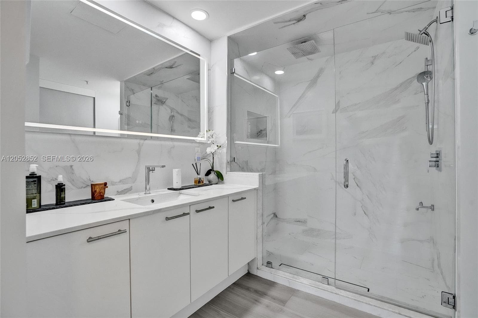 2001 Meridian Ave # 308, Miami Beach FL 33139 photo 5