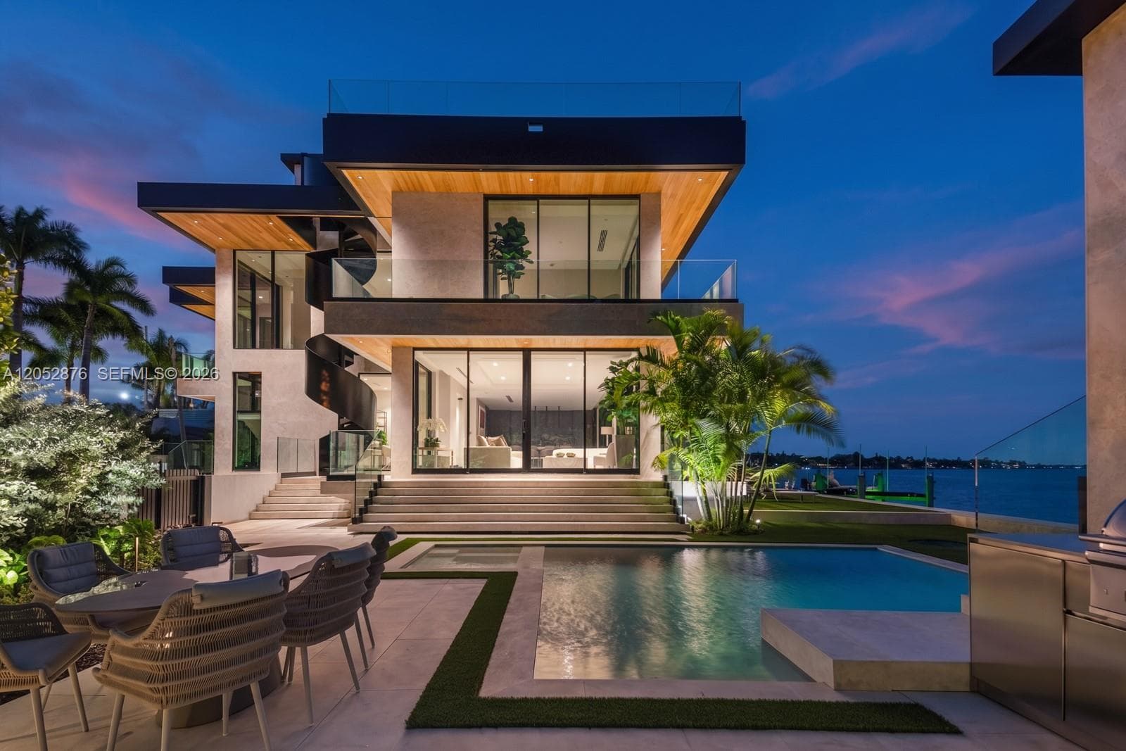 1141 N Biscayne Point Rd, Miami Beach FL 33141