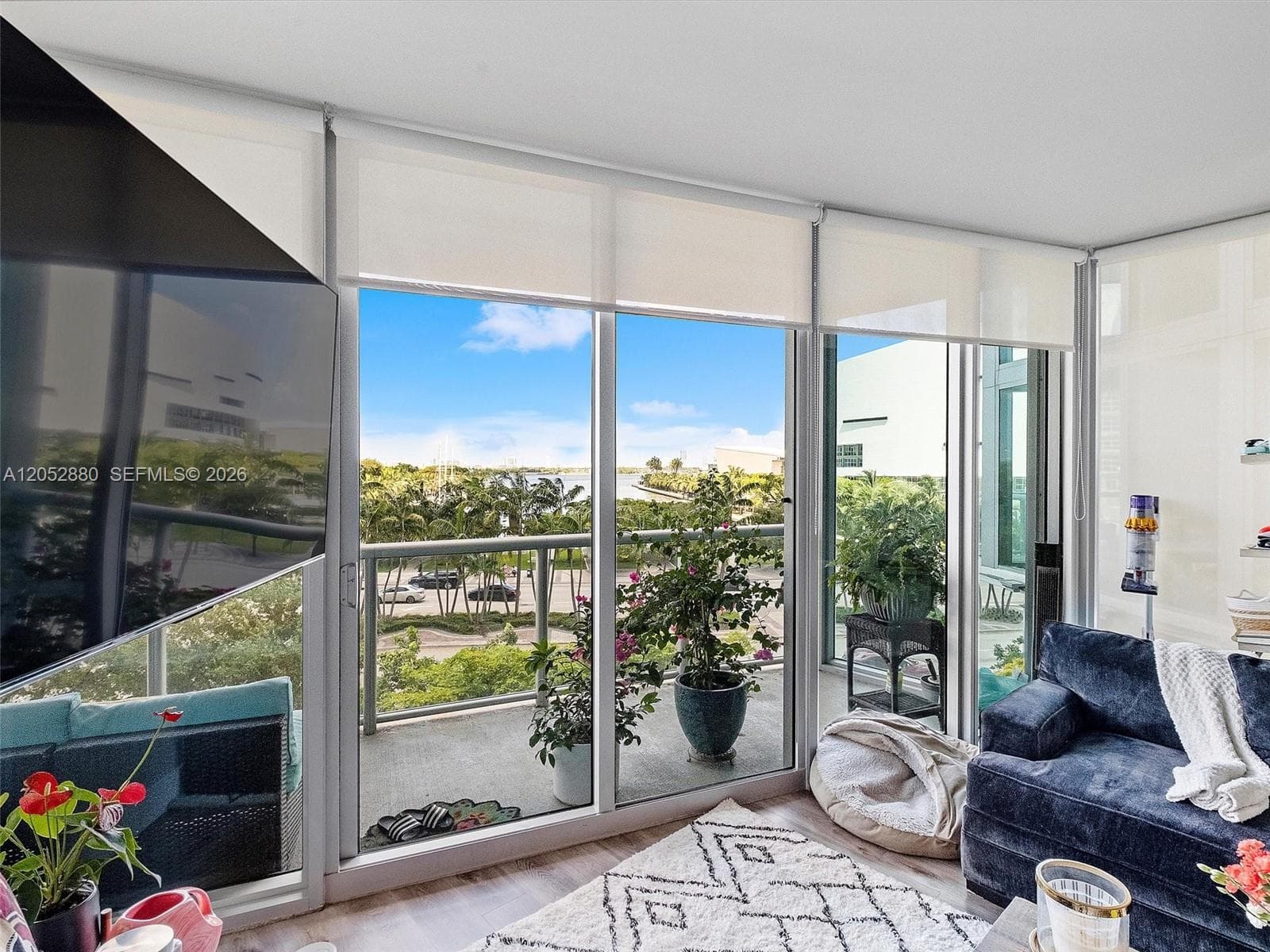 888 Biscayne Blvd # 309, Miami FL 33132 photo 4