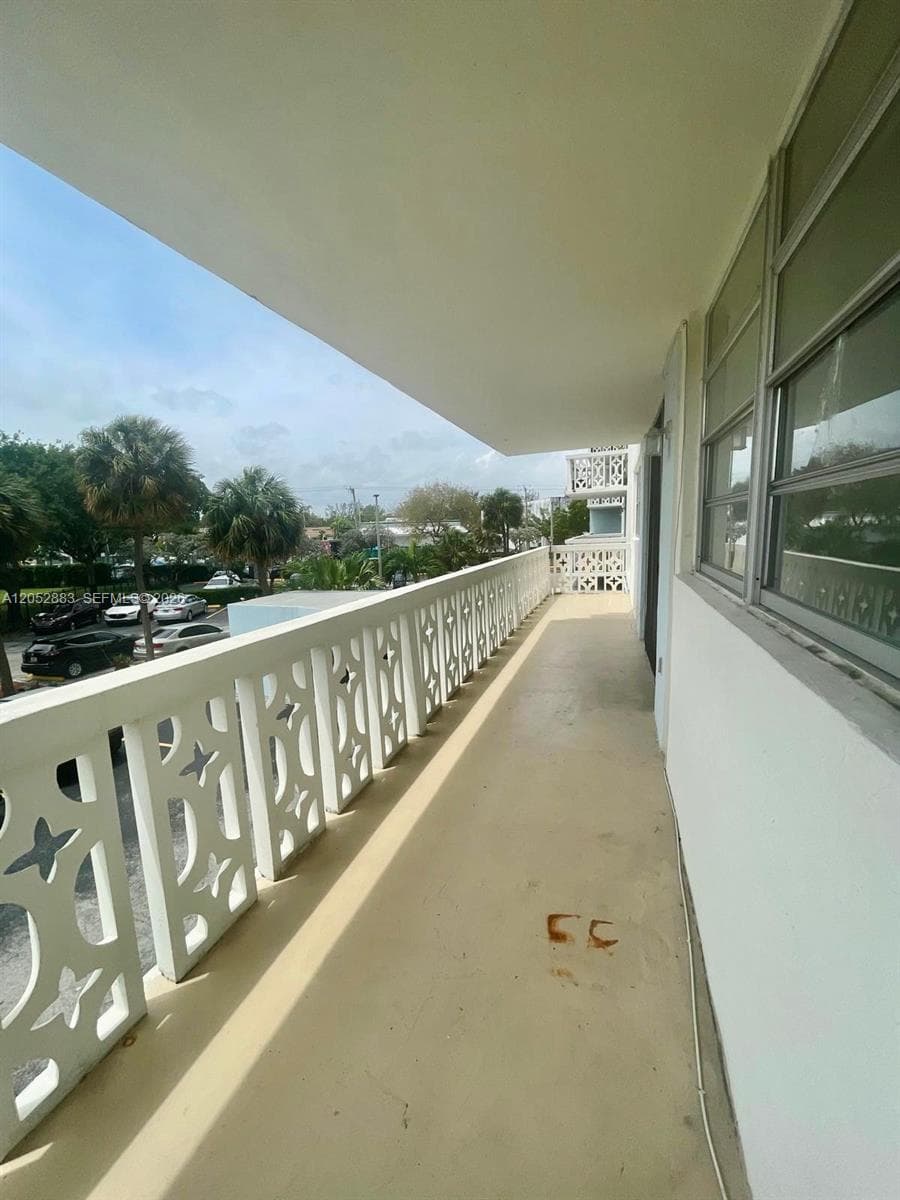 13155 Ixora Ct # 201, North Miami FL 33181 photo 3