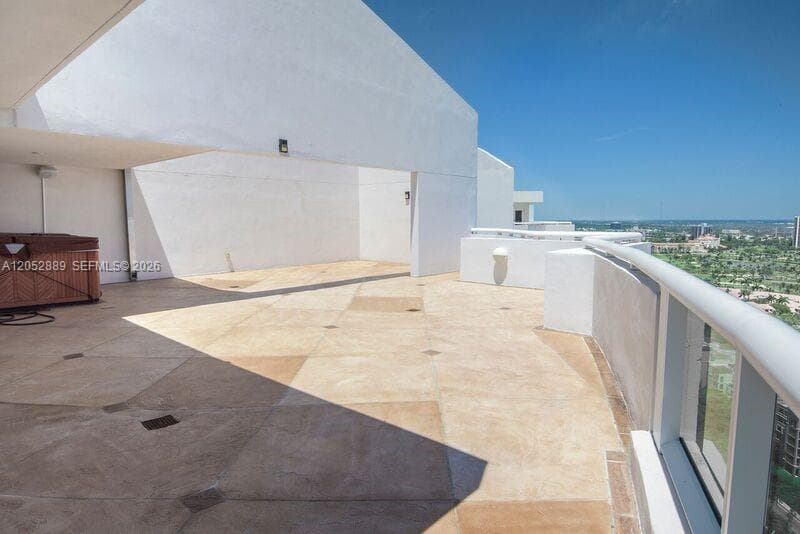 19400 Turnberry Way # PH221, Aventura FL 33180 photo 2