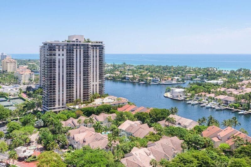 19400 Turnberry Way # PH221, Aventura FL 33180