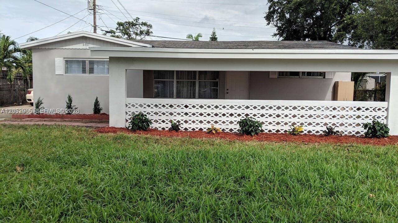 6461 Evans St, Hollywood FL 33024