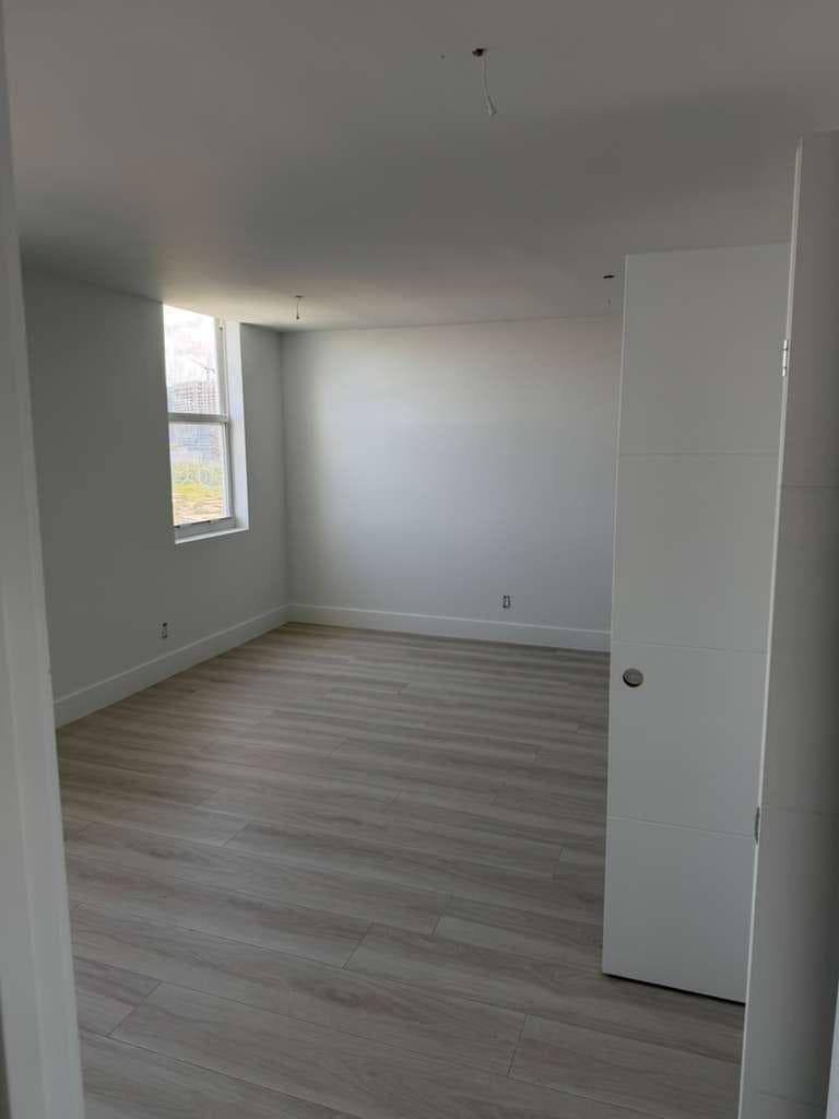 427 Golden Isles Drive # 12d, Hallandale Beach FL 33009 photo 3