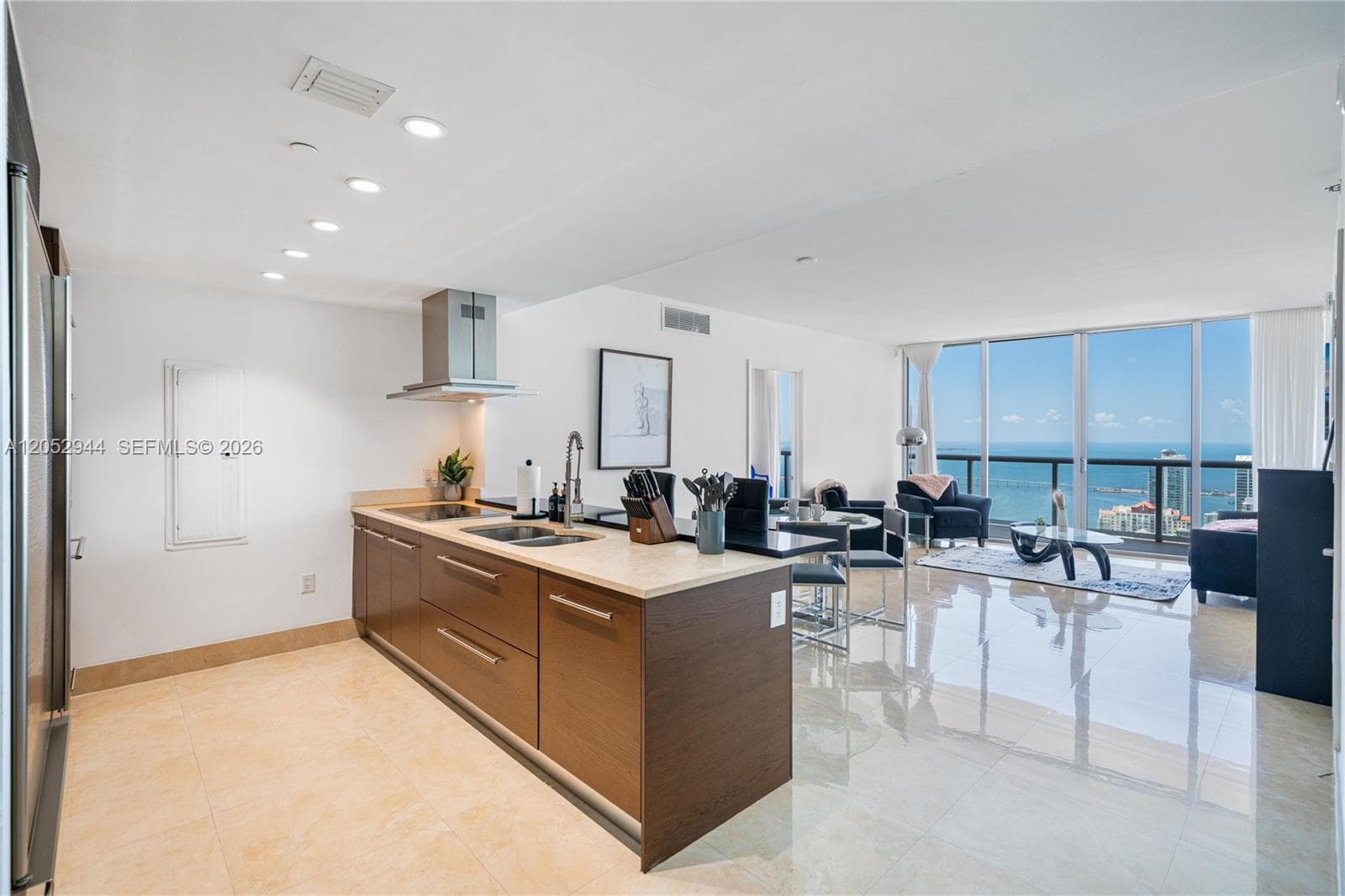 495 Brickell # 5705, Miami FL 33131 photo 4