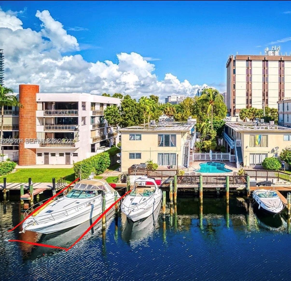 2380 Diana Dr, Hallandale Beach FL 33009 photo 2