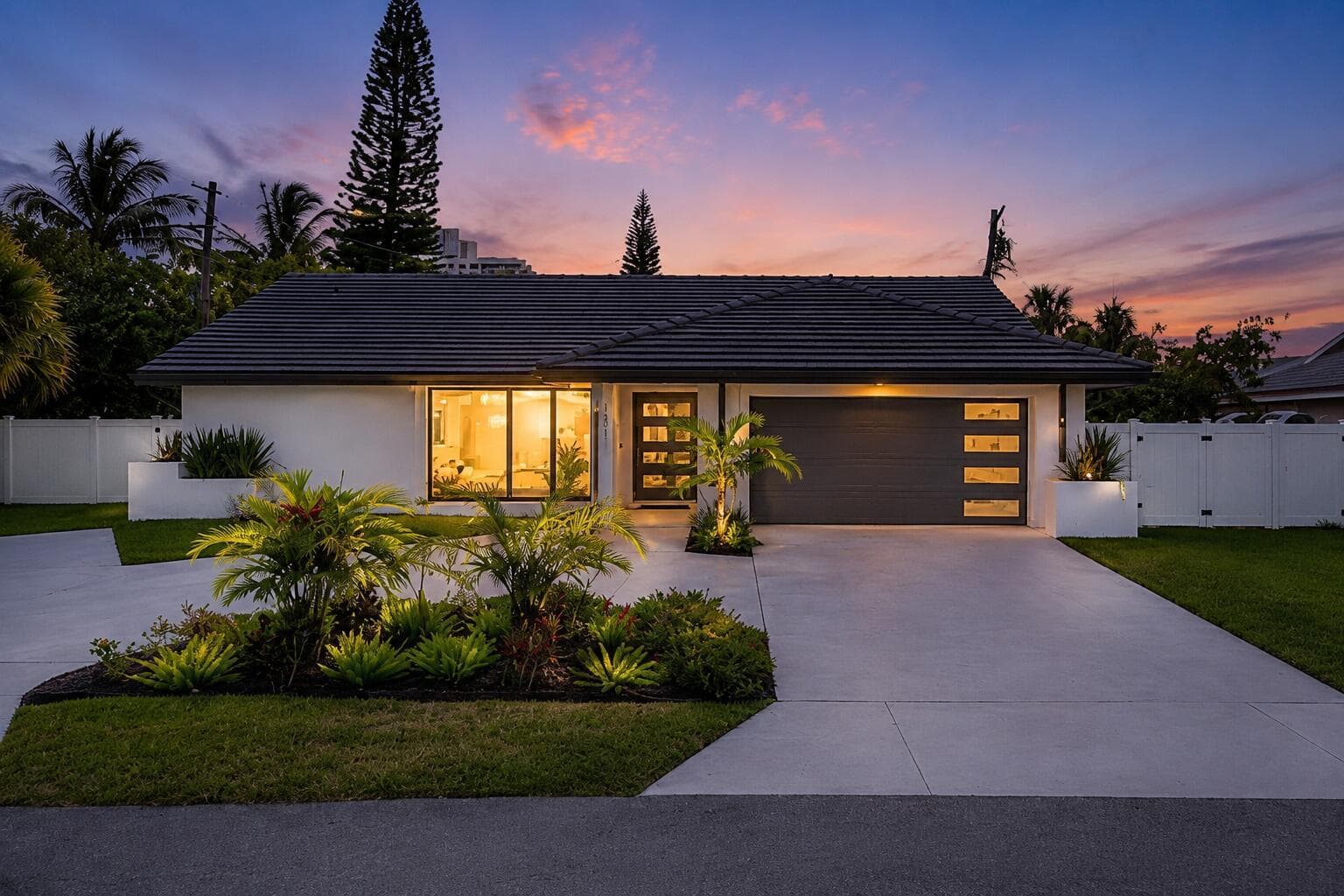 1291 Bimini Lane, Singer Island FL 33404