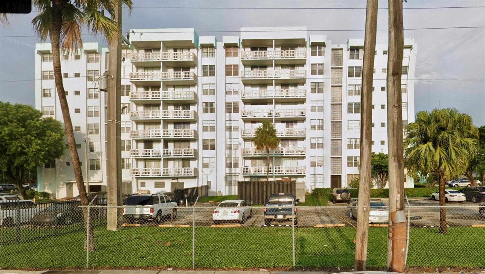 15600 NW 7th Avenue # 303, Miami FL 33169 photo 2