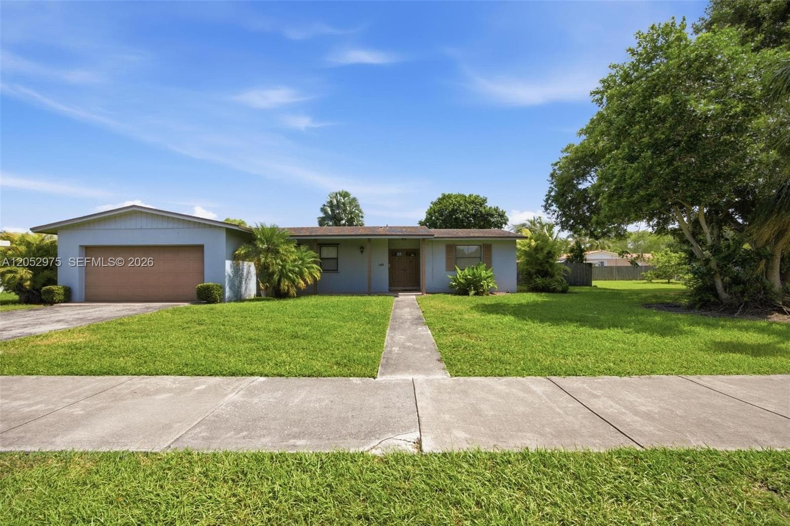 225 NW 15th St, Homestead FL 33030 photo 2