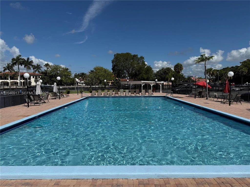 801 THREE ISLANDS Boulevard # 303, Hallandale Beach FL 33009 photo 4